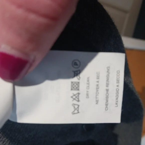 J. Crew Men's Lightweight Gray Plaid Merino Wool Cardigan Sweater. Size L - Picture 9 of 9